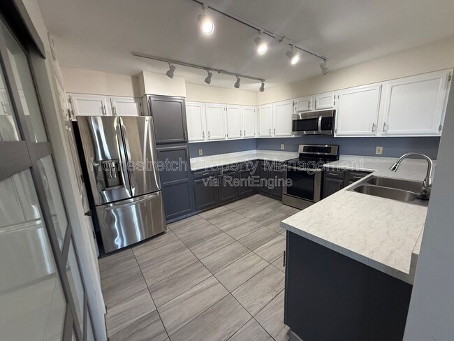 Building Photo - 1033 Wilton Royal Dr Unit 206 Rental