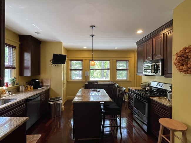 Photo - 200 Larch Rd Unit 1