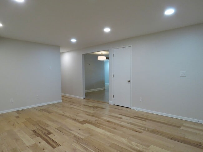 Photo - Gorgeous Ranch Style 3 Bedroom Home In Lak...