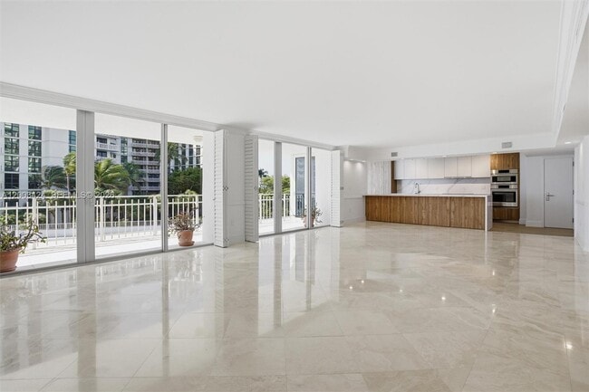 Photo - 600 Grapetree Dr Unit 4BS