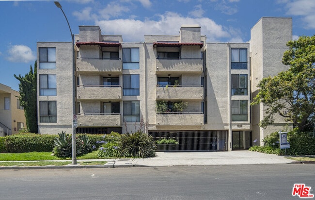 Building Photo - 1815 Glendon Ave Unit 101 Rental