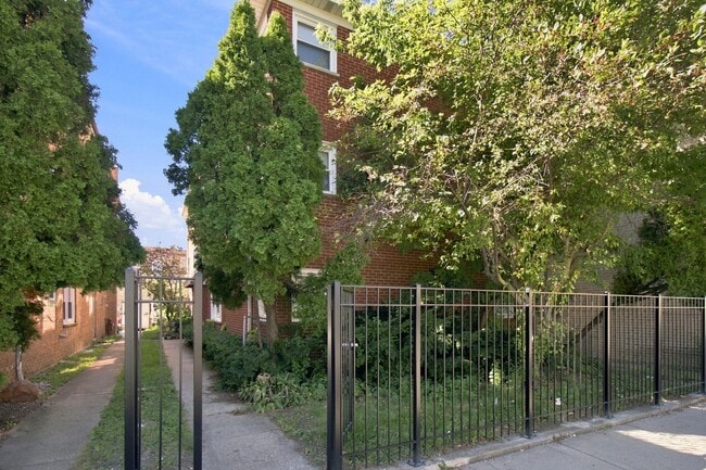 Photo - 4305 W Lawrence Ave