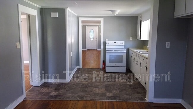 Photo - 2284 Treadwell Rd