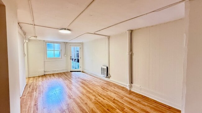 Photo - LT14MAIN Unit LT14871A