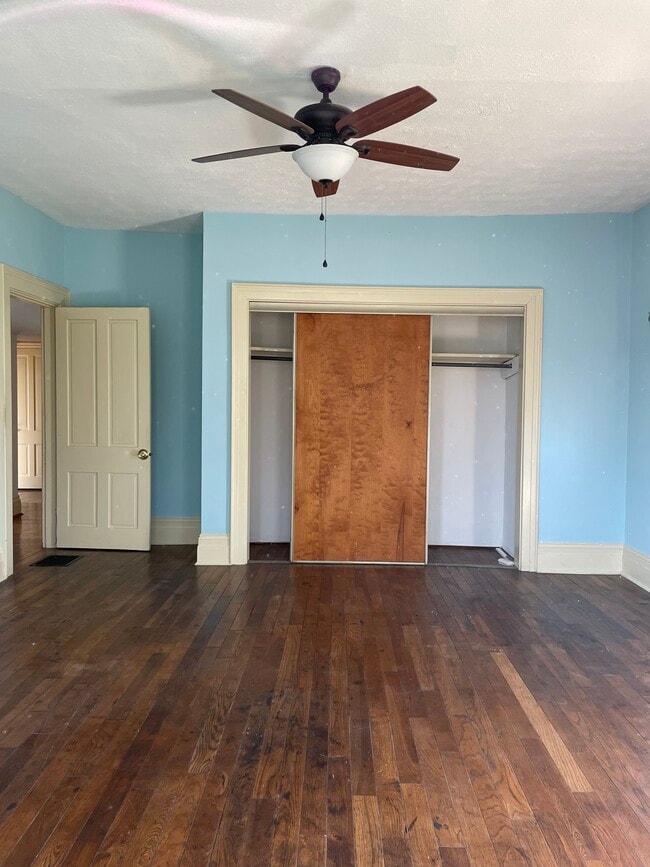 Photo - 20 E Sharon Rd Unit Apt. # 1