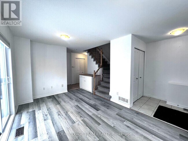 Photo - 119 Songbird Private