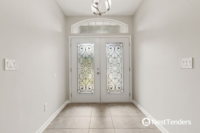 Photo - Five Bedroom Beauty in Plummer Creek!