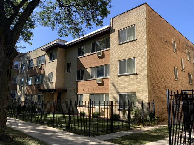 Photo - 2520 W Berwyn Ave Condo Unit G-B