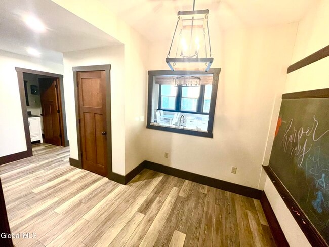 Photo - 34 William St Unit 301