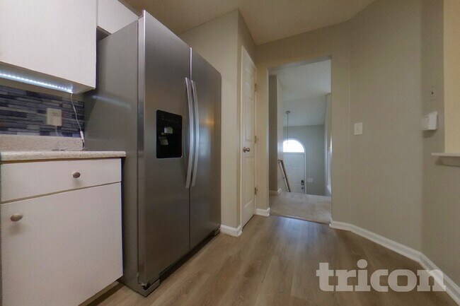 Photo - 113 Ivy Brook Dr