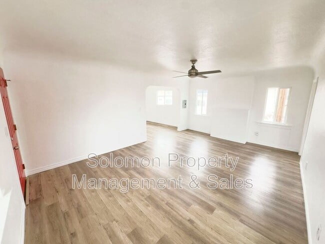 Photo - 3327 1/2 Polk Ave