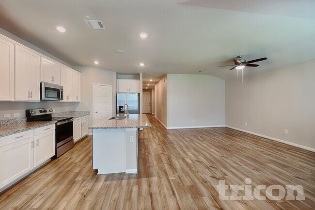 Photo - 13619 Emerson Wy
