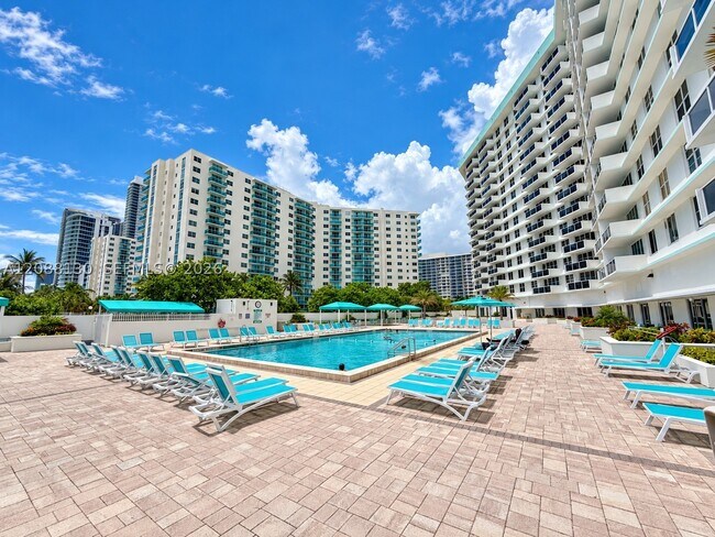 3725 S Ocean Dr Unit 1402