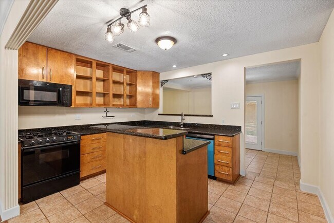 Photo - 4007 Markley St