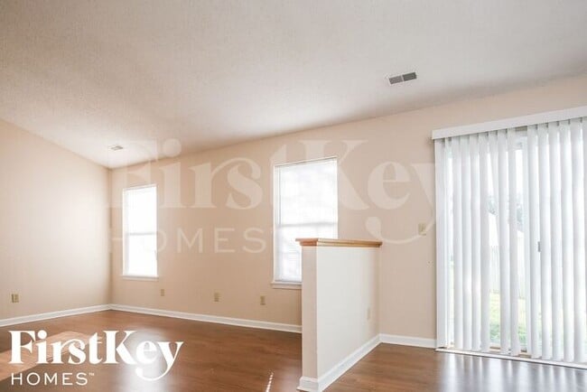 Photo - 1821 Windy Hl Ln