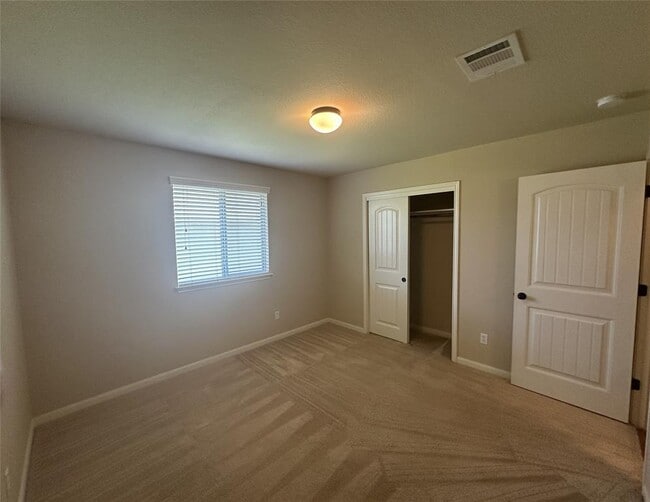 Photo - 7714 Squirrel Hollow Dr