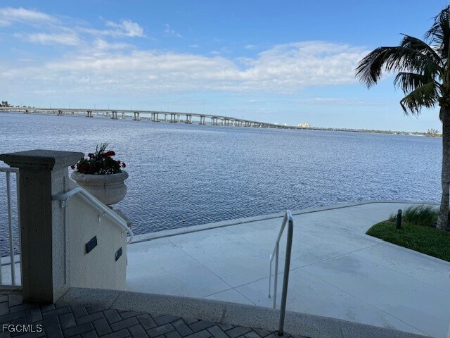 Photo - 2743 First St Unidad 1305