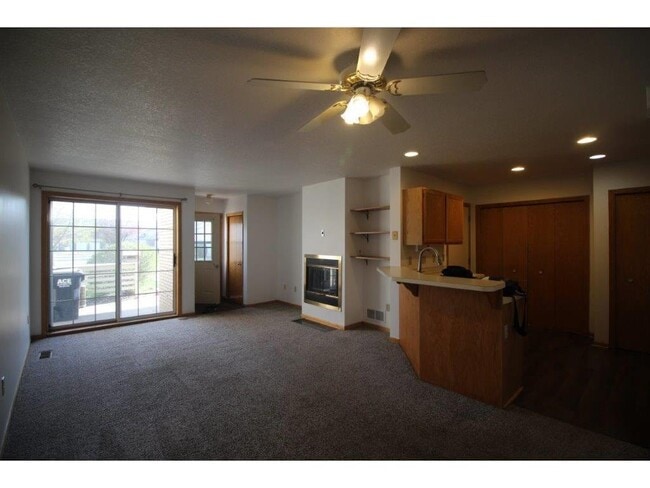 Photo - 13230 Meadowood Trail