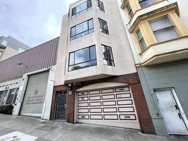 Photo - 1385 Pacific Ave Apartamento Unidad 1385