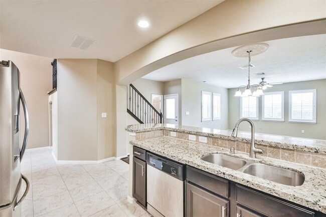 Photo - 8513 Sunset Loch Dr