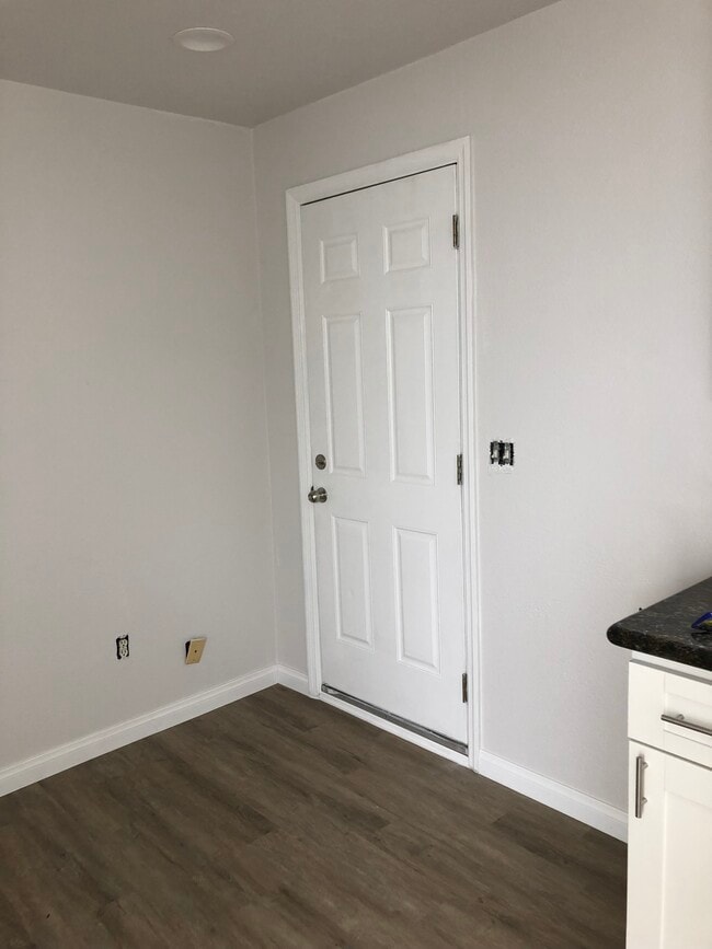 Photo - 3033 Carleton St Unidad A