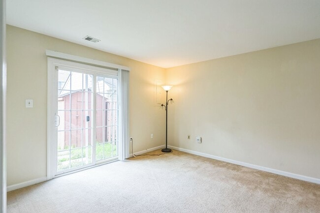 Photo - Comfort & Convenience in the Heart of Sterling