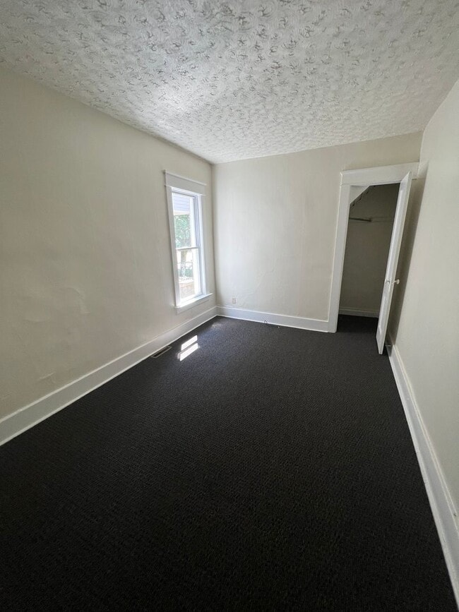 Photo - 454 W 2nd St Unit #1