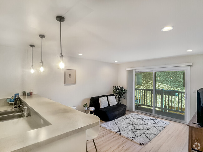 Building Photo - 363 Newport Ave Unit 107 Rental