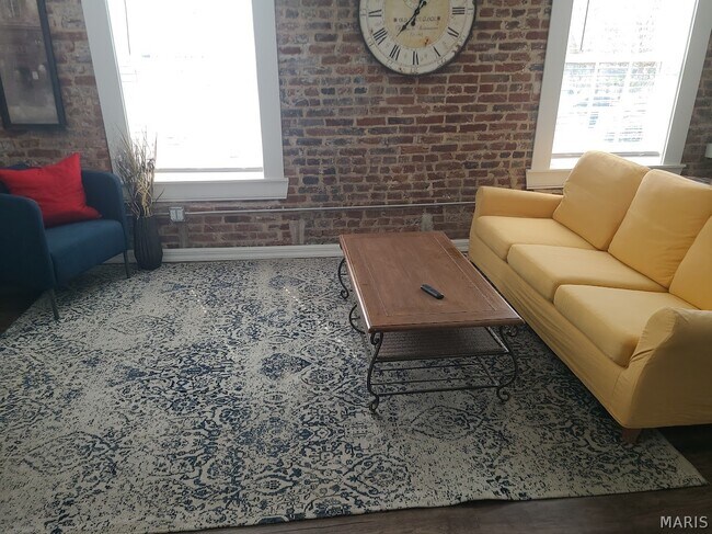 212 Morgan St Unit B