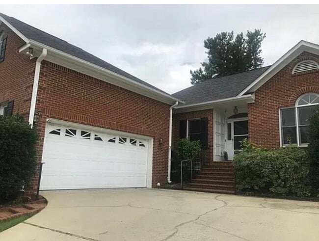 Photo - 832 Shelter Cove Ct