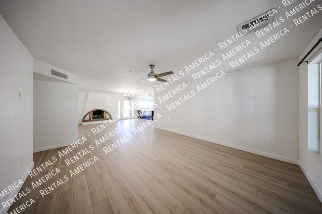 Photo - 2931 W Villa Maria Dr