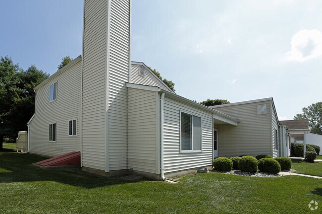 Photo - Arbors at Raintree