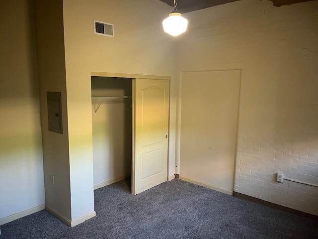 Building Photo - 316 W Walnut St Rental