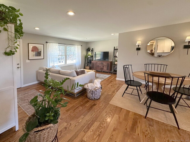 Photo - 55 Overbrook Rd