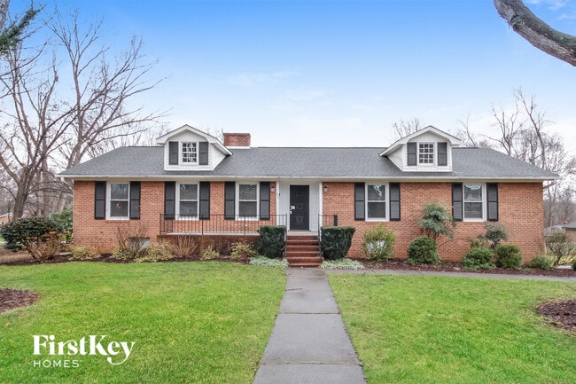 Building Photo - 535 Drumheller Rd