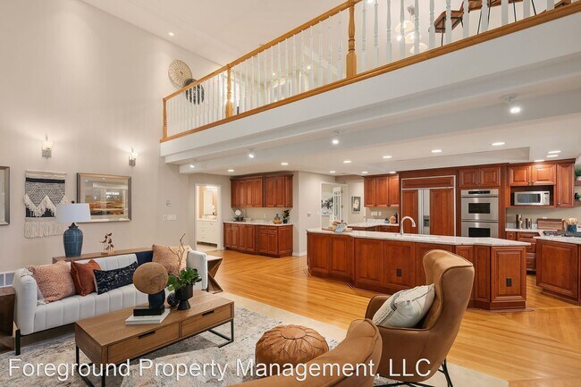 Photo - 4 br, 3.5 bath House - 16040 NE 6th St