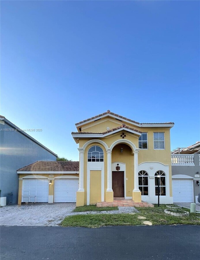 Photo - 10819 NW 51st Ln House