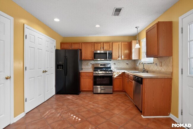 Photo - 3457 Waldrop Creek Trail