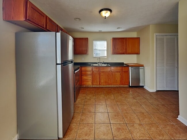 Photo - 11101 Waterfield Ln