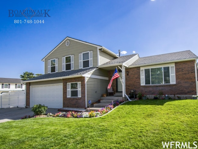 Building Photo - Updated 5-Bedroom Home in Sandy