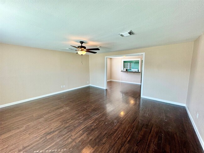 Photo - 3714 Avenue S 1/2