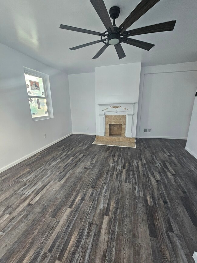 Photo - 3144 Bohem St