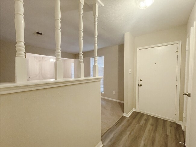Photo - 13 N Deerfoot Cir