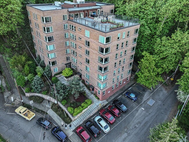 Photo - View Unit 701