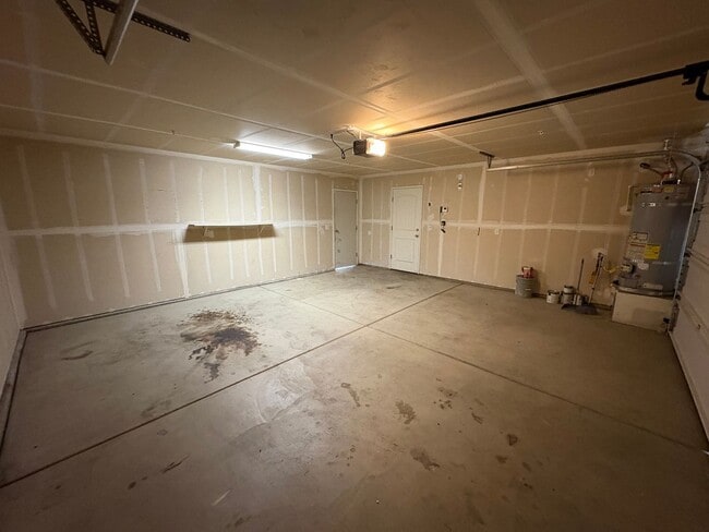 Photo - NW Visalia Home Near Shopping Center Rent Ready!