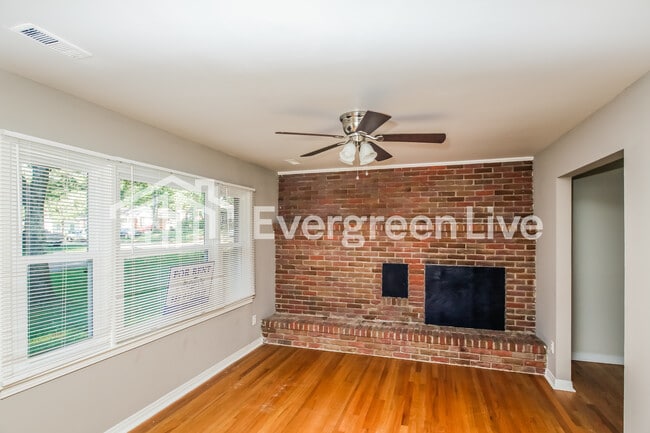 Photo - 4910 Roebuck Rd NW