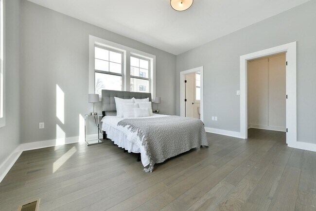 Photo - 20 Boylston St Unit 2