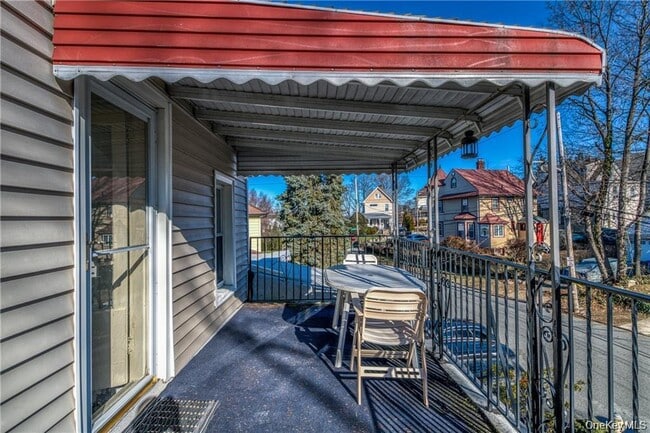 Photo - 21 Wallace St Unit 2