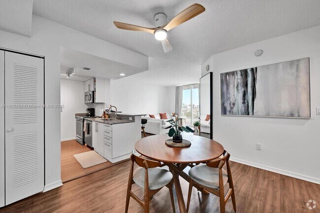 Building Photo - 275 NE 18th St Unit 1809 Rental