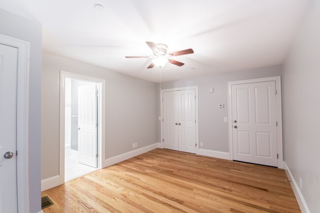 Photo - Yachting Village